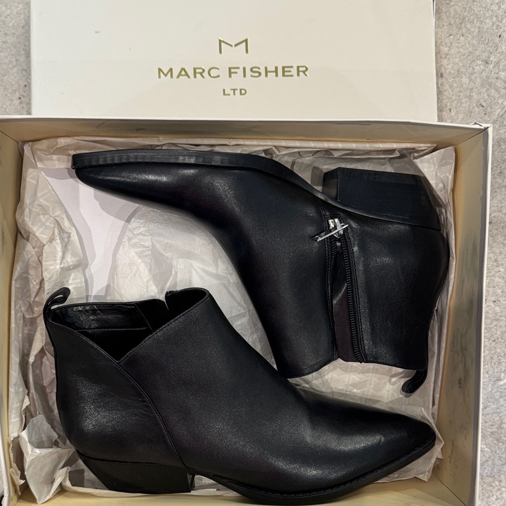 Marc Fisher Sleek Black Ankle Booties Obbra New in box